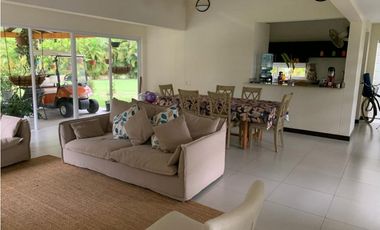 RENTO VILLA EN DECAMERON