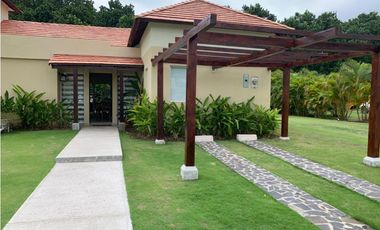 RENTO VILLA EN DECAMERON
