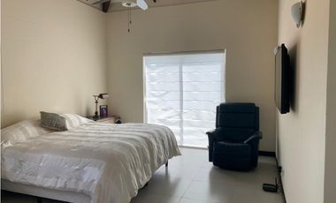 RENTO VILLA EN DECAMERON