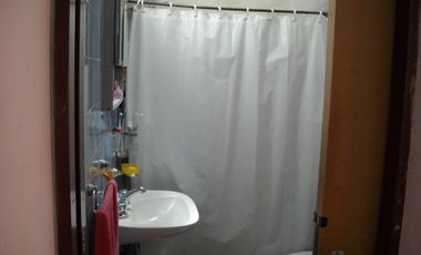 DEPARTAMENTO EN PLANTA ALTA CON DOS DORMITORIOS COCINA/COMEDOR PATIO CON LAVADERO
