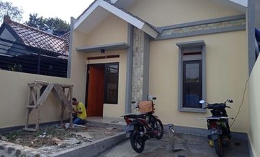 Readystok Rumah Strategis di Jln Raya Haji Gofur Ngamprah Gadobangkong