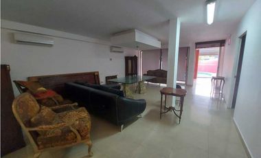 ALQUILO CASA DUPLEX PARA USO COMERCIAL EN MARBELLA 500 METROS