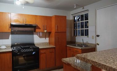 Casa Amueblada en Renta  cerradas de Anáhuac Escobedo Nuevo León.