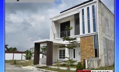 RUMAH SIAP HUNI BONUS INTERIOR DI TENGAH KOTA PEKANBARU