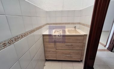 COD. 6224 - SE ARRIENDA CASA - BARRIO: ANILLO VIAL