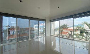 CASA EN VENTA EN LOMAS DE COCOYOC
