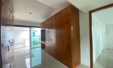 CASA EN VENTA EN LOMAS DE COCOYOC