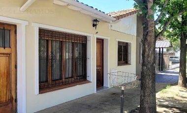 Casa en venta de 2 dormitorios en Lomas de San Isidro-Excelente ubicación -