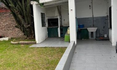 Casa en venta en Temperley Oeste