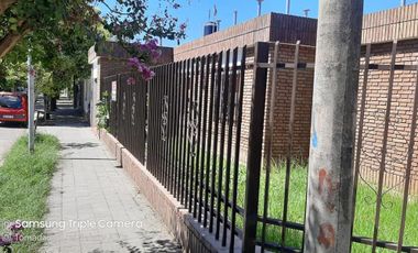 VENDO MAGNIFICA PROPIEDAD ZONA RESIDENCIAL... CESAR BERTOLOTTO (Movil: 351 519----)