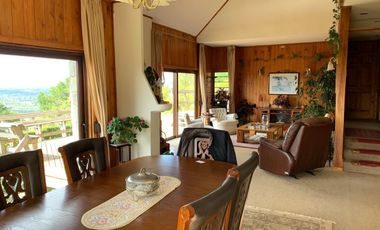 VENDE HERMOSA Y AMPLIA CASA + 10.000 m2 terreno