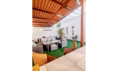 VENTA DE CASA EN VILLA ZAITA TIENE PANELES SOLARES
