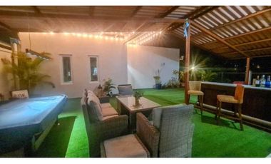 VENTA DE CASA EN VILLA ZAITA TIENE PANELES SOLARES
