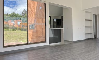 casa en arriendo en macadamia. Cod A8383977