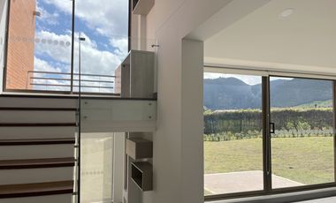 casa en arriendo en macadamia. Cod A8383977