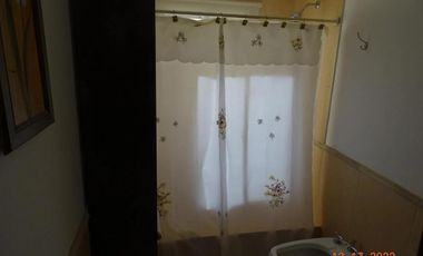 Casa en venta - 3 Dormitorios 4 Baños - Cochera - 1.000Mts2 - San Vicente