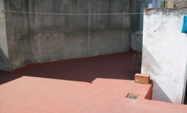 PH 2 AMB Y MEDIO CON PATIO Y GRAN TERRAZA PROPIA CON ENTRADA INDEPENDIENTE