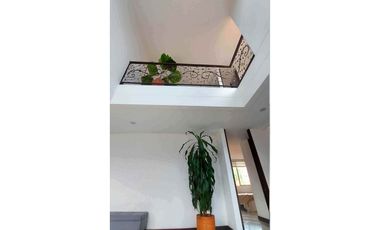 Apartamento Penthouse Amoblado en Arriendo Poblado Sector Castropol