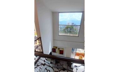 Apartamento Penthouse Amoblado en Arriendo Poblado Sector Castropol