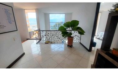 Apartamento Penthouse Amoblado en Arriendo Poblado Sector Castropol