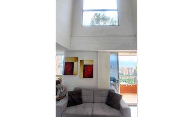 Apartamento Penthouse Amoblado en Arriendo Poblado Sector Castropol