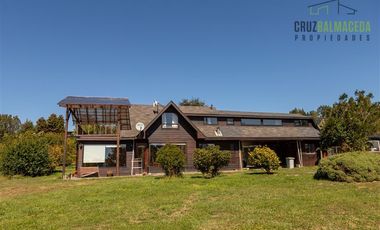 Casa en Venta en Orilla de Lago camino a Ensenada km 20, sector Río Pescado