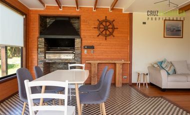 Casa en Venta en Orilla de Lago camino a Ensenada km 20, sector Río Pescado