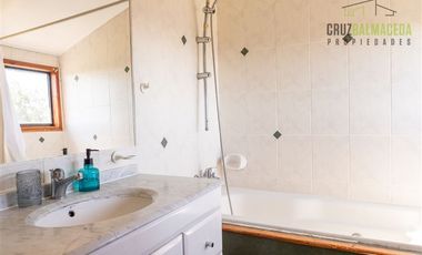 Casa en Venta en Orilla de Lago camino a Ensenada km 20, sector Río Pescado