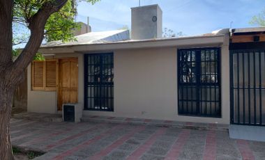 Casa en venta de 3 dormitorios c/ cochera en La Cieneguita