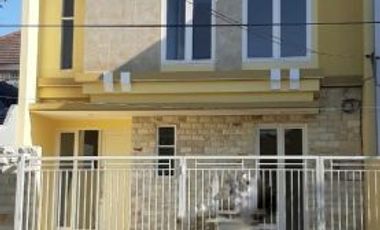 Rumah di Jl Manggis Pondok Chandra, Carport 2 mobil