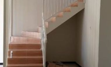 Rumah di Jl Manggis Pondok Chandra, Carport 2 mobil