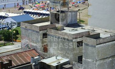 HOTEL EN MAR DE AJO SOBRE LA COSTANERA - 22 HABITACIONES + RESTAURANTE P/RESTAURAR - ATENCIÓN INVERSIONISTAS! INMEJORABLE UBICACIÓN