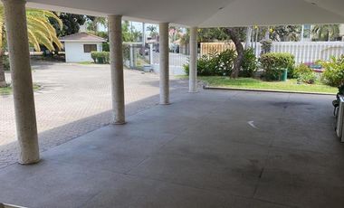 VENTA DE MANSIÓN CON VISTA AL RIO EN SAMBORONDÓN