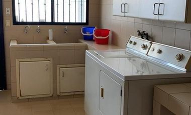 VENTA DE MANSIÓN CON VISTA AL RIO EN SAMBORONDÓN