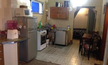 Casa para 2 Familias en venta en Wilde Este