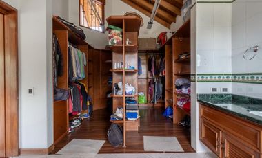 casa en venta en la calera. Cod V5940