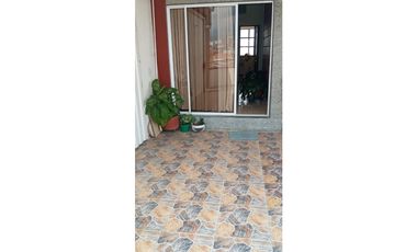 SE VENDE HERMOSO APARTAMENTO EN EL CENTRO SIN ASCENSOR