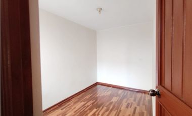 VENDO  DEPARTAMENTO TRIPLEX  EN URB. PESCASEROLI - TACNA
