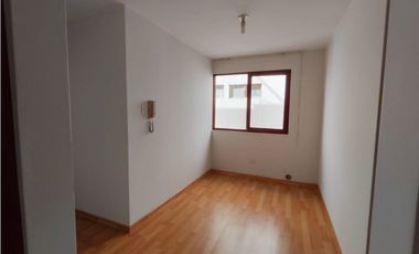 VENDO  DEPARTAMENTO TRIPLEX  EN URB. PESCASEROLI - TACNA