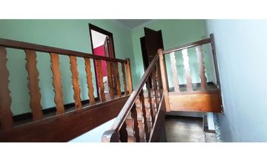 Lote ideal para edificio de vivienda u oficina. Zona Plaza Mitre.