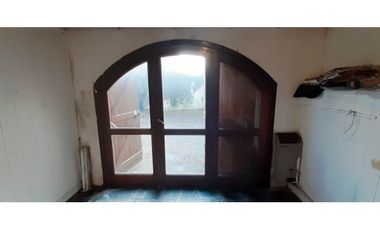 Lote ideal para edificio de vivienda u oficina. Zona Plaza Mitre.