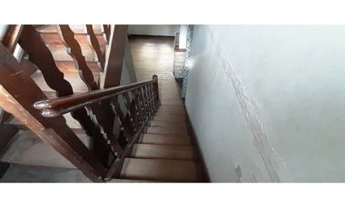 Lote ideal para edificio de vivienda u oficina. Zona Plaza Mitre.
