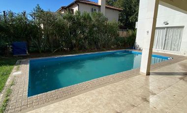 Casa en venta en Santa Maria De Los Olivos