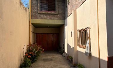 Chalet en venta en Bernal Oeste