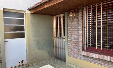 Chalet en venta en Bernal Oeste