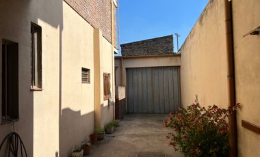 Chalet en venta en Bernal Oeste