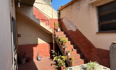 Chalet en venta en Bernal Oeste