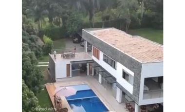 HERMOSA FINCA SAN JERONIMO UNIDAD CERRADA