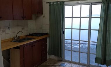 Venta de triplex 4 ambientes Villa Luzuriaga