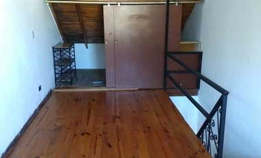 Venta de triplex 4 ambientes Villa Luzuriaga